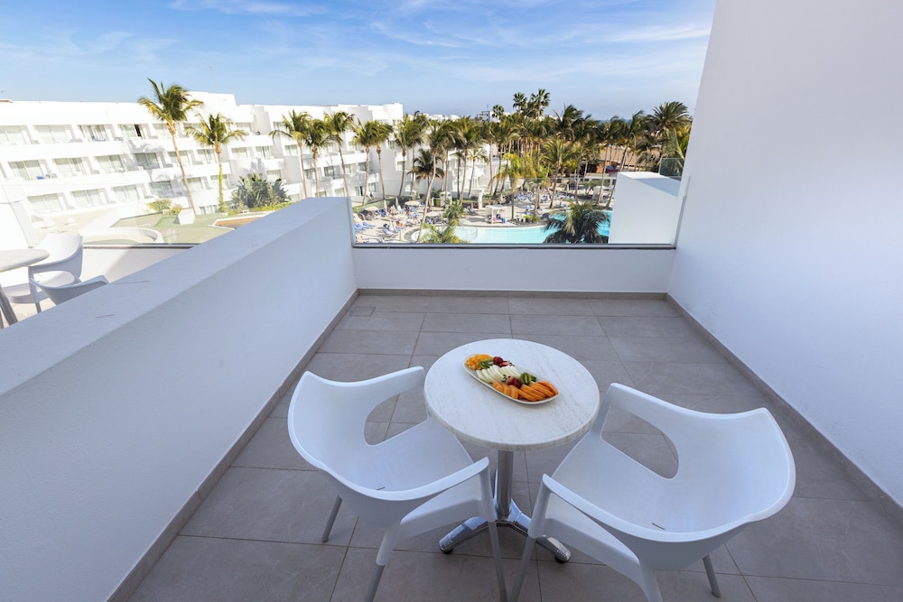 Standard Double Room, Balcony del hotel Hipotels La Geria. Foto 2
