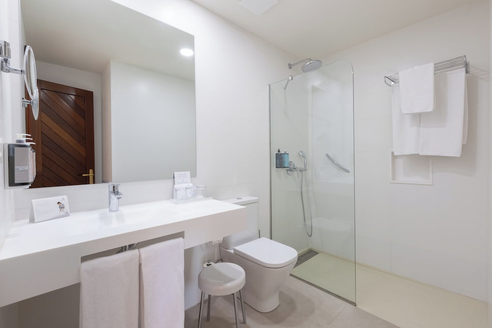 Standard Double Room, Balcony del hotel Hipotels La Geria. Foto 7
