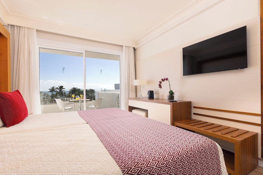 Habitación doble, balcón, vistas al mar del hotel Hipotels La Geria. Foto 1