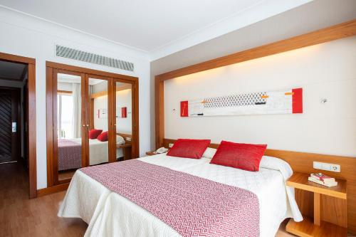 Habitación doble 3 camas individuales del hotel Hipotels La Geria