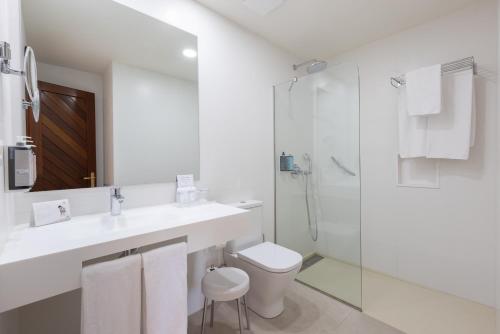 Habitación doble 3 camas individuales del hotel Hipotels La Geria. Foto 6