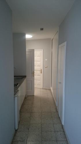 Estudio con vistas a la piscina del hotel Panorama. Foto 4