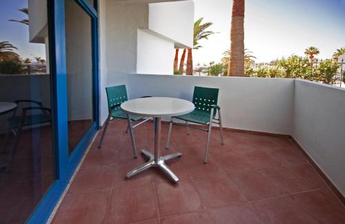 Estudio con vistas a la piscina del hotel Panorama. Foto 19