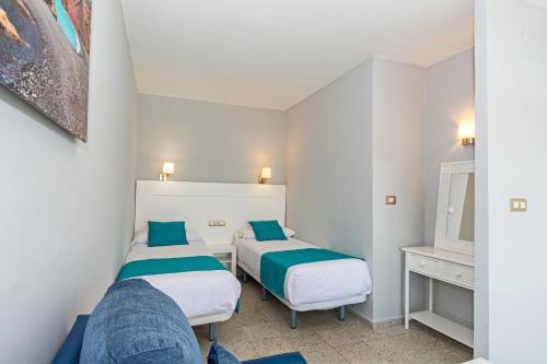 Estudio con vistas a la piscina del hotel Panorama. Foto 5