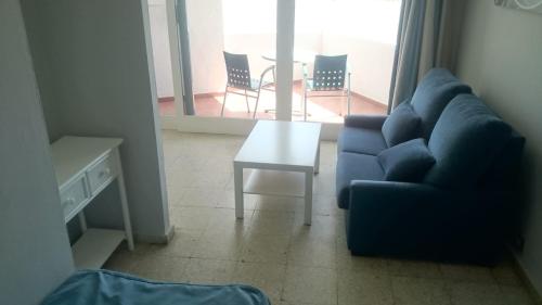 Estudio con vistas al jardín del hotel Panorama. Foto 2