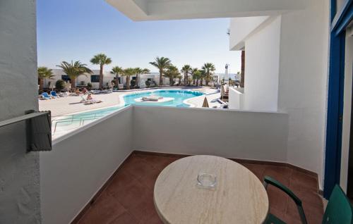 Estudio Deluxe con vistas a la piscina del hotel Panorama. Foto 13