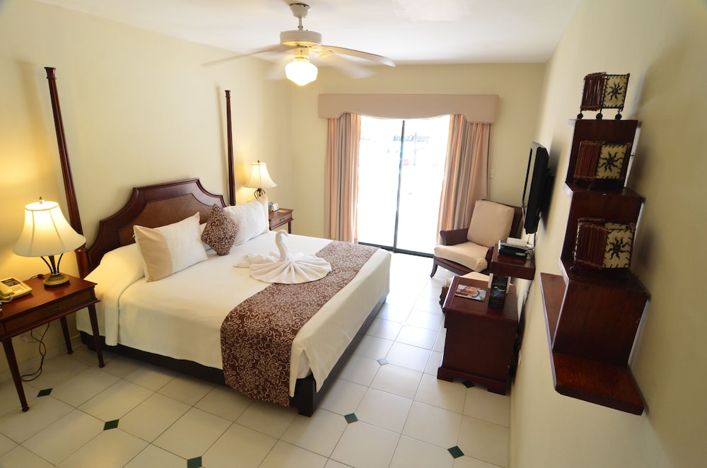 Habitación superior del hotel Cofresi Palm Beach. Foto 1