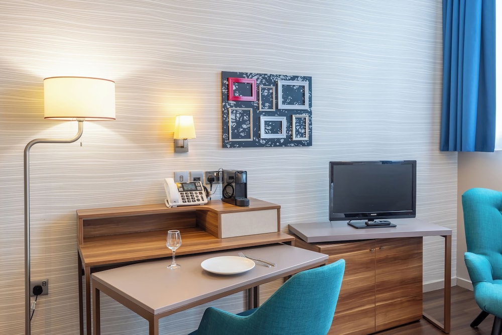 Estudio con camas individuales del hotel Adagio Liverpool City Centre. Foto 17