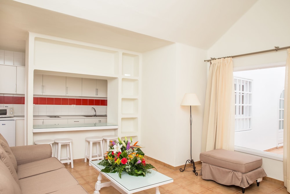 Apartamento superior, 1 habitación, terraza del hotel LIVVO Las Gaviotas. Foto 8