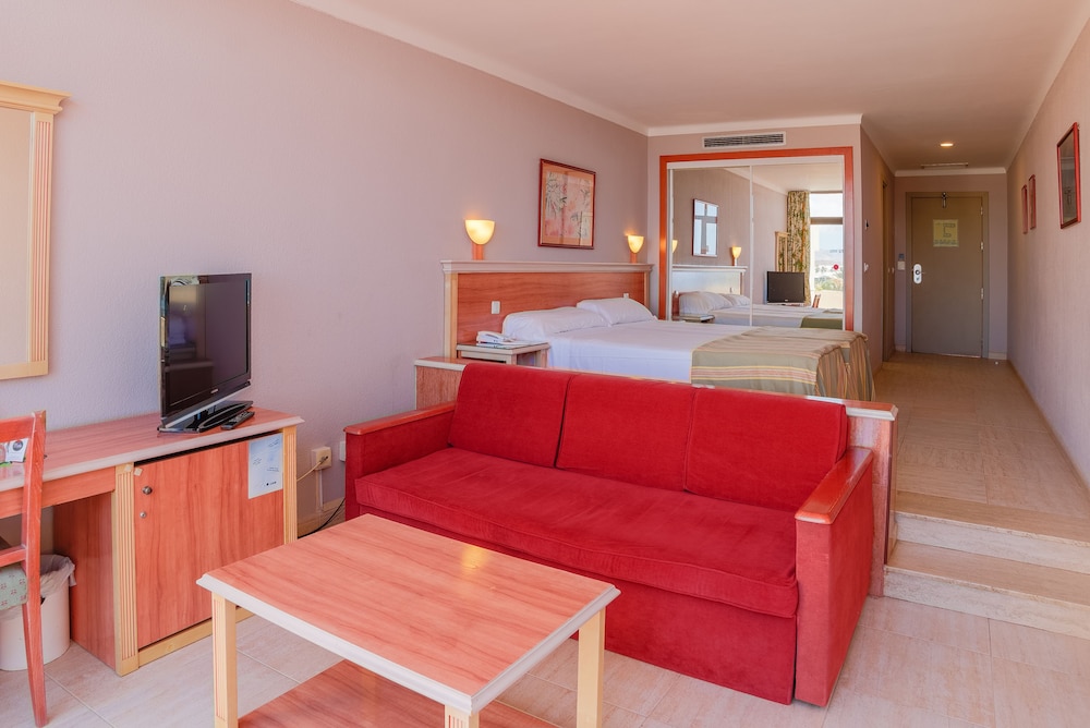 Habitación con 1 cama doble o 2 individuales, 2 camas individuales, vistas al mar del hotel Beatriz Playa and Spa. Foto 1