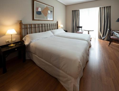 Habitación Doble del hotel Barceló León Conde Luna. Foto 1