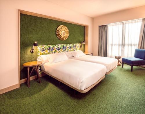 Habitación Doble Superior del hotel Barceló León Conde Luna. Foto 14