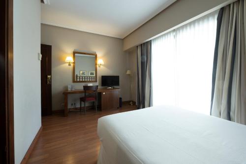 Habitación Individual del hotel Barceló León Conde Luna. Foto 5