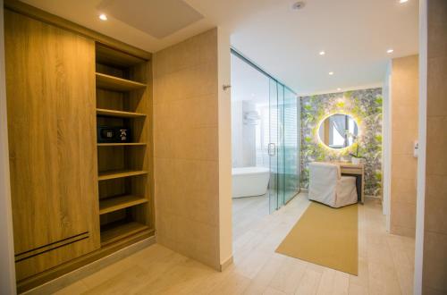 Suite del hotel Grand Sirenis Punta Cana Resort & Aquagames. Foto 4