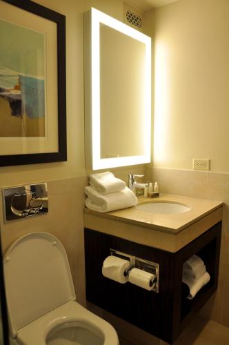 Premium Queen Room with Terrace - Communications Accessible del hotel Indigo Long Insland East End