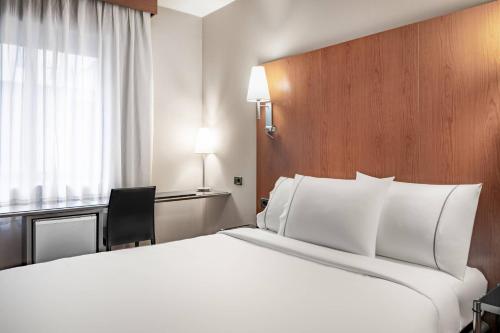 Habitación Estándar - 1 cama grande del hotel Ac Ponferrada By Marriott. Foto 1