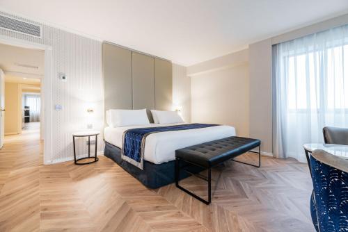 Habitación Doble Premium del hotel Eurostars Gran Lugo. Foto 8
