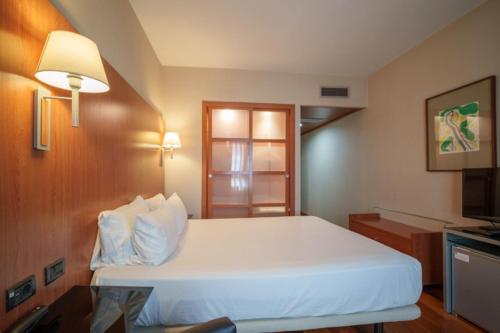 Habitación Doble con cama supletoria del hotel Sercotel AB Arganda