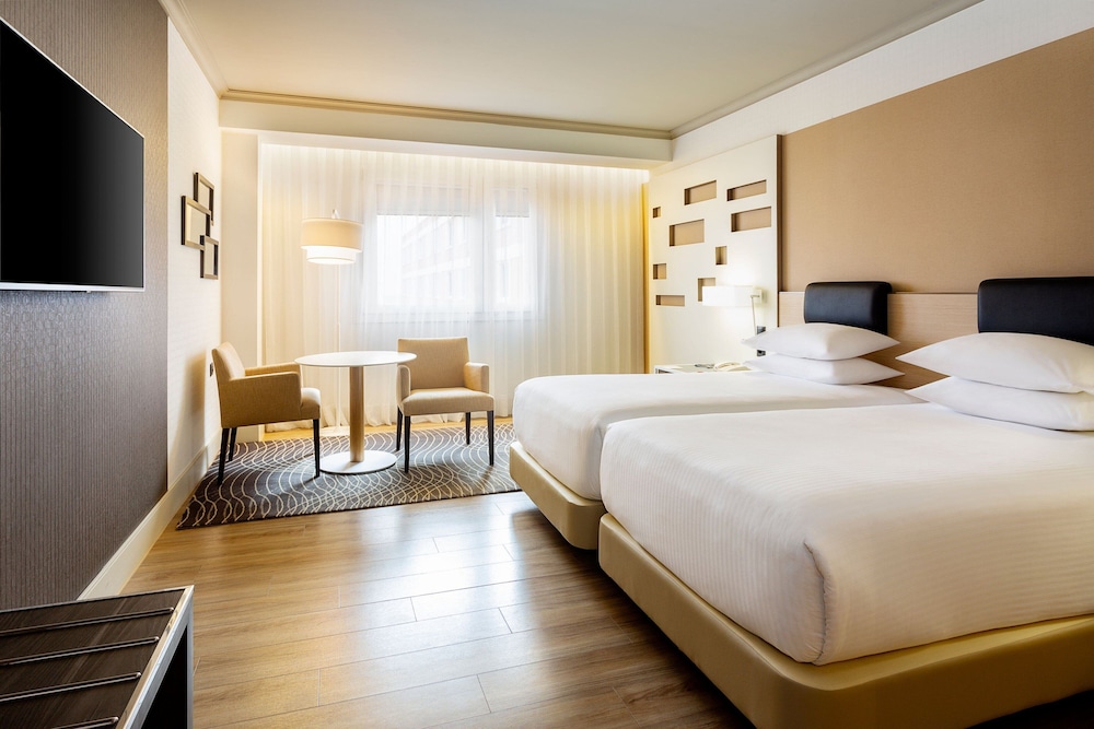 Habitación Premium, 2 camas individuales del hotel Madrid Marriott Auditorium and Conference Center. Foto 5