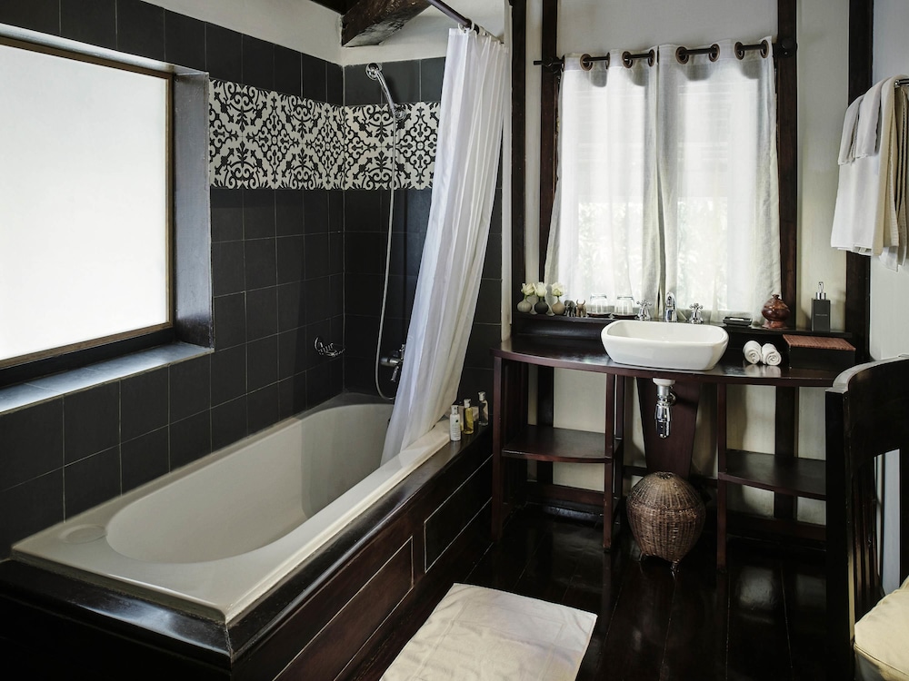 Suite ejecutiva, 1 cama de matrimonio grande del hotel 3 Nagas Luang Prabang - MGallery Hotel Collection. Foto 2