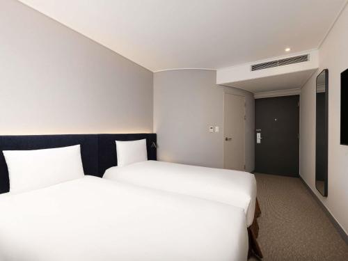 Habitación Doble Superior - 2 camas del hotel Ibis Ambassador Seoul Insadong. Foto 4
