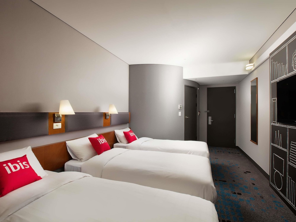 Habitación estándar, 3 camas individuales del hotel Ibis Ambassador Seoul Myeongdong