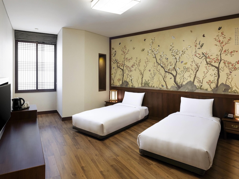 Habitación tradicional, 2 camas individuales del hotel Ibis Ambassador Seoul Myeongdong. Foto 1