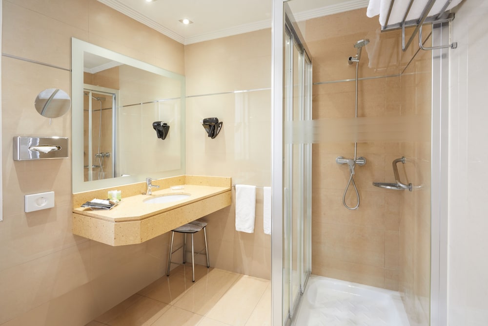 Habitación superior con 2 camas individuales del hotel Cason Del Tormes. Foto 4