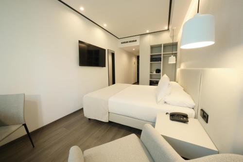 Habitación Individual del hotel 1881 Madrid Ventas. Foto 3