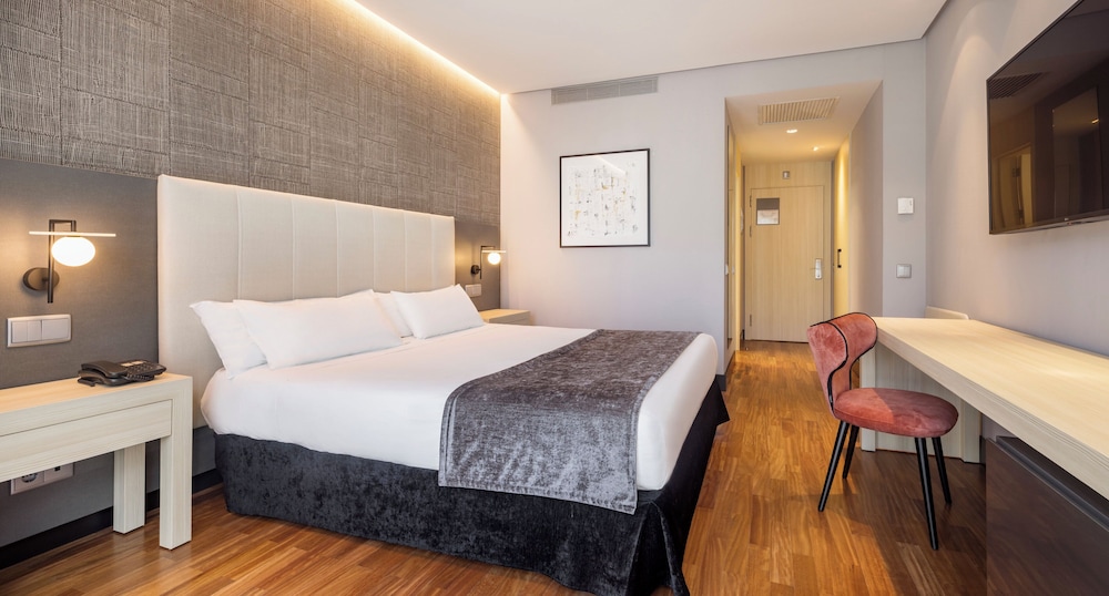 Habitación doble del hotel Ilunion Alcala Norte. Foto 1