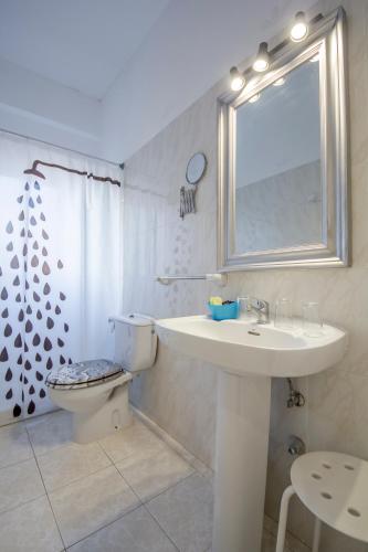 Habitación cuádruple del hotel Sun Holidays. Foto 4