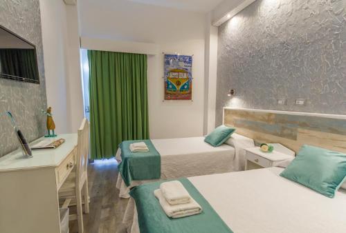 Habitación Doble - 1 o 2 camas del hotel Sun Holidays. Foto 4