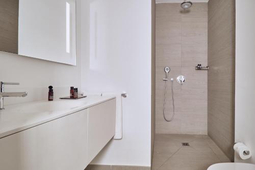 Suite Serenity Essence extralarga de 2 dormitorios del hotel Baobab Suites. Foto 5