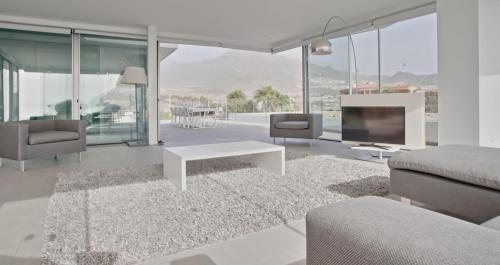 Ático Infinity Indulgence de 3 dormitorios con piscina privada, bañera de hidromasaje y vistas al mar del hotel Baobab Suites. Foto 5