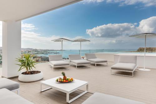 Ático Infinity Euphoria de 4 dormitorios con piscina privada, bañera de hidromasaje y vistas al mar del hotel Baobab Suites. Foto 1