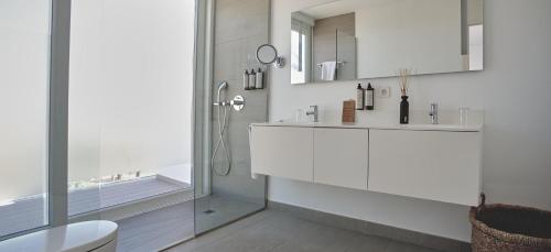 Ático Infinity Euphoria de 4 dormitorios con piscina privada, bañera de hidromasaje y vistas al mar del hotel Baobab Suites. Foto 2