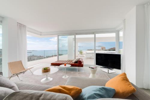 Ático Infinity Euphoria de 4 dormitorios con piscina privada, bañera de hidromasaje y vistas al mar del hotel Baobab Suites. Foto 3