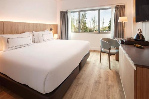 Habitación Meliá del hotel Melia Barajas. Foto 2