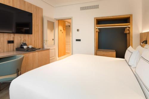 Habitación Meliá del hotel Melia Barajas. Foto 5