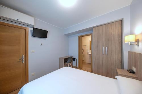Habitación Doble Económica del hotel Panton. Foto 5