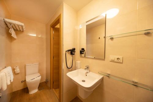 Habitación Cuádruple del hotel Panton. Foto 3
