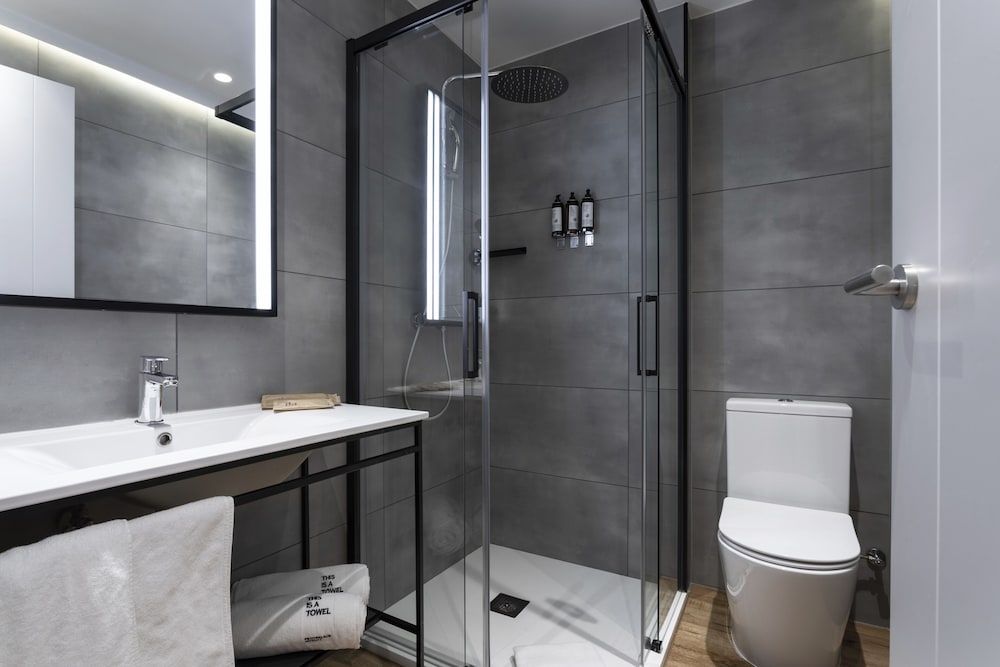 Habitación estándar doble del hotel Petit Palace Cliper. Foto 4
