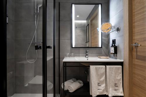 Habitación - 1 o 2 camas del hotel Petit Palace Cliper. Foto 1