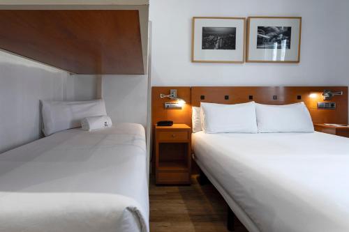 Cuádruple del hotel Petit Palace Cliper. Foto 3