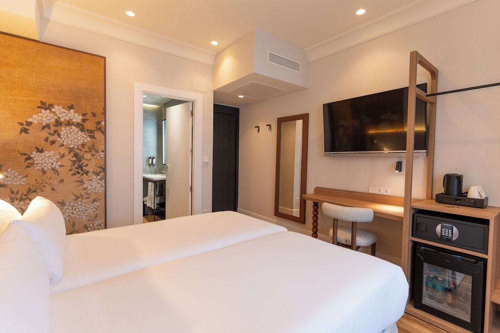 Habitación estándar doble del hotel Petit Palace Cliper. Foto 3