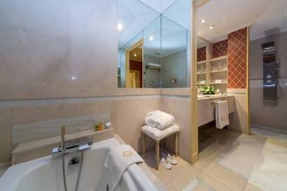 Suite Lujo del hotel Relais and Châteaux Orfila. Foto 5