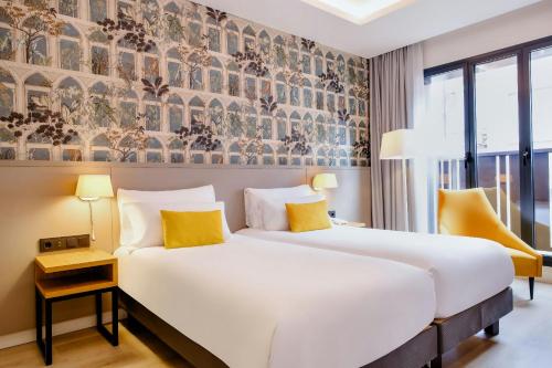 Habitación Doble Estándar - 2 camas del hotel One Madrid-Plaza de España. Foto 3