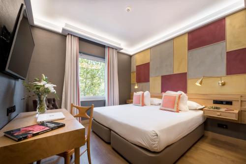 Habitación doble Interior Vista Patio del hotel Principe Pio. Foto 13