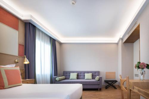 Habitación Triple del hotel Principe Pio. Foto 4