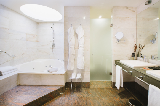 Suite del hotel Rafaelhoteles Atocha. Foto 4